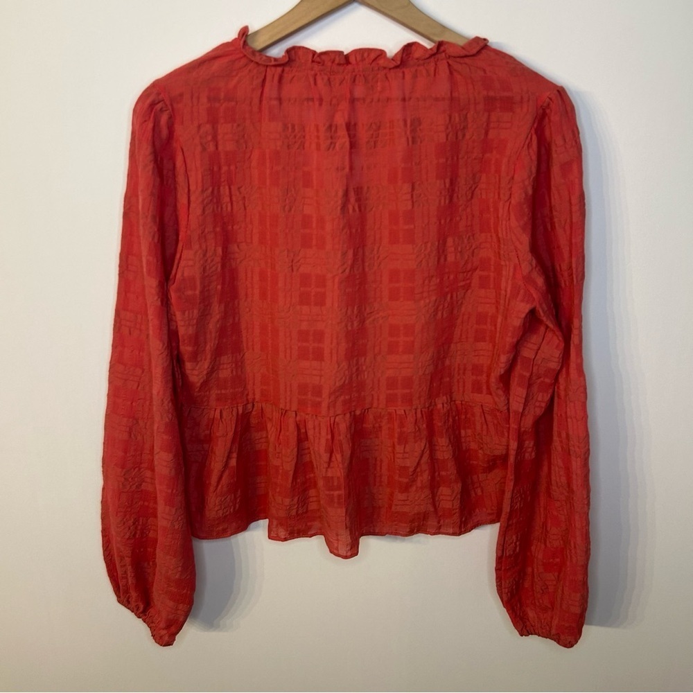 *NWOT* Evereve Peplum Crinkle Blouse in Mineral Red, Size Medium - Picture 8 of 11